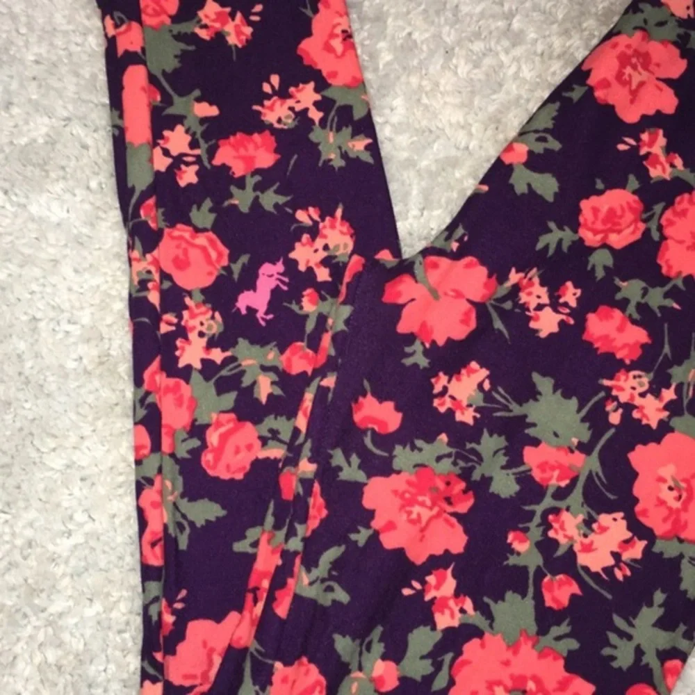Lularoe Leggings (one-Size) - Picture 4 of 4
